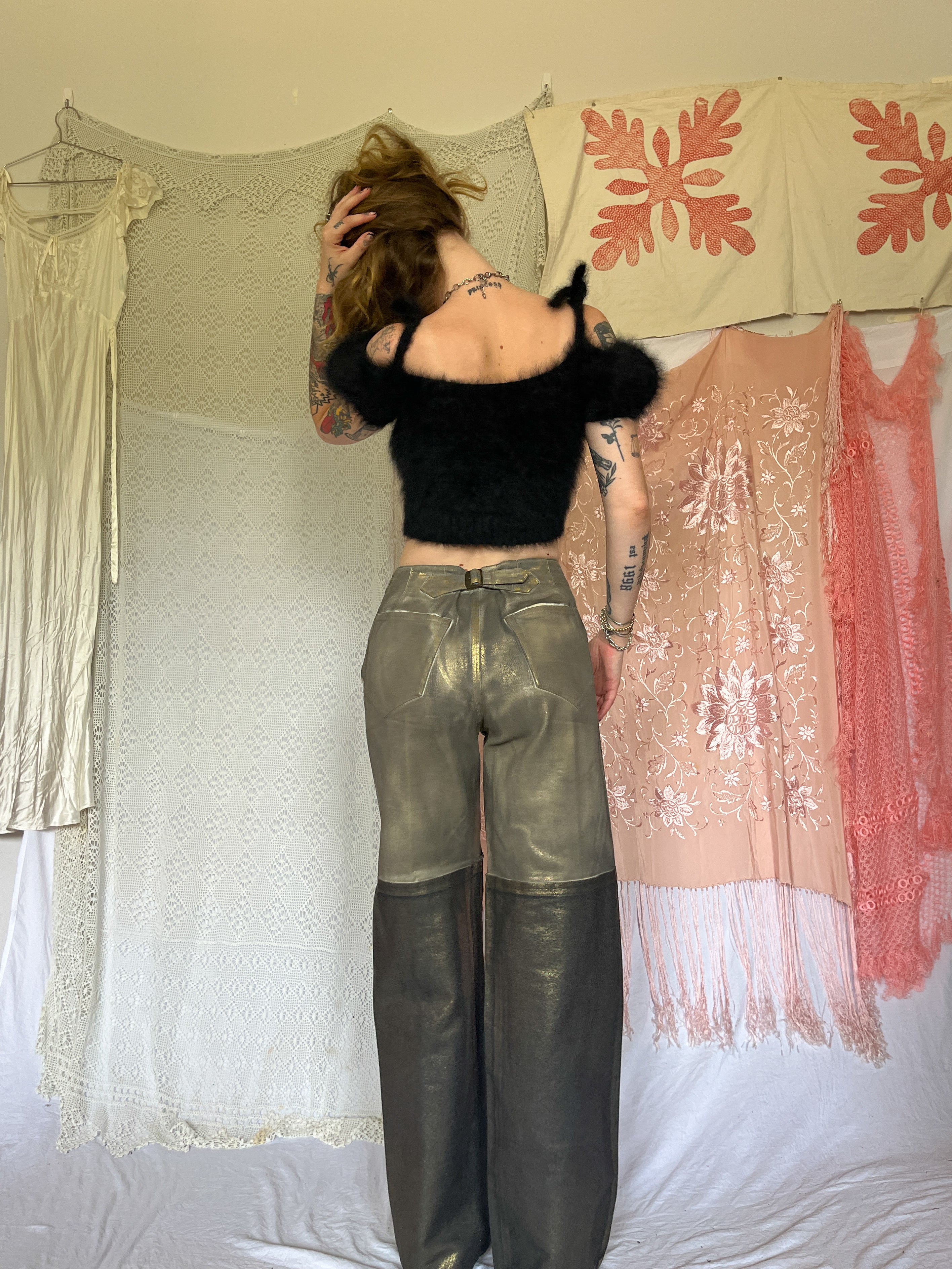 1950’s COLD SHOULDER ANGORA TOP
