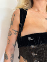 Load image into Gallery viewer, DEVORE VELVET SWISS WAIST
