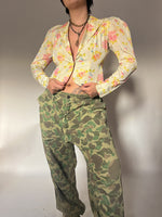 Load image into Gallery viewer, 1940’s TAFFETA FLORAL BLOUSE
