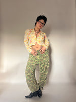 Load image into Gallery viewer, 1940’s TAFFETA FLORAL BLOUSE
