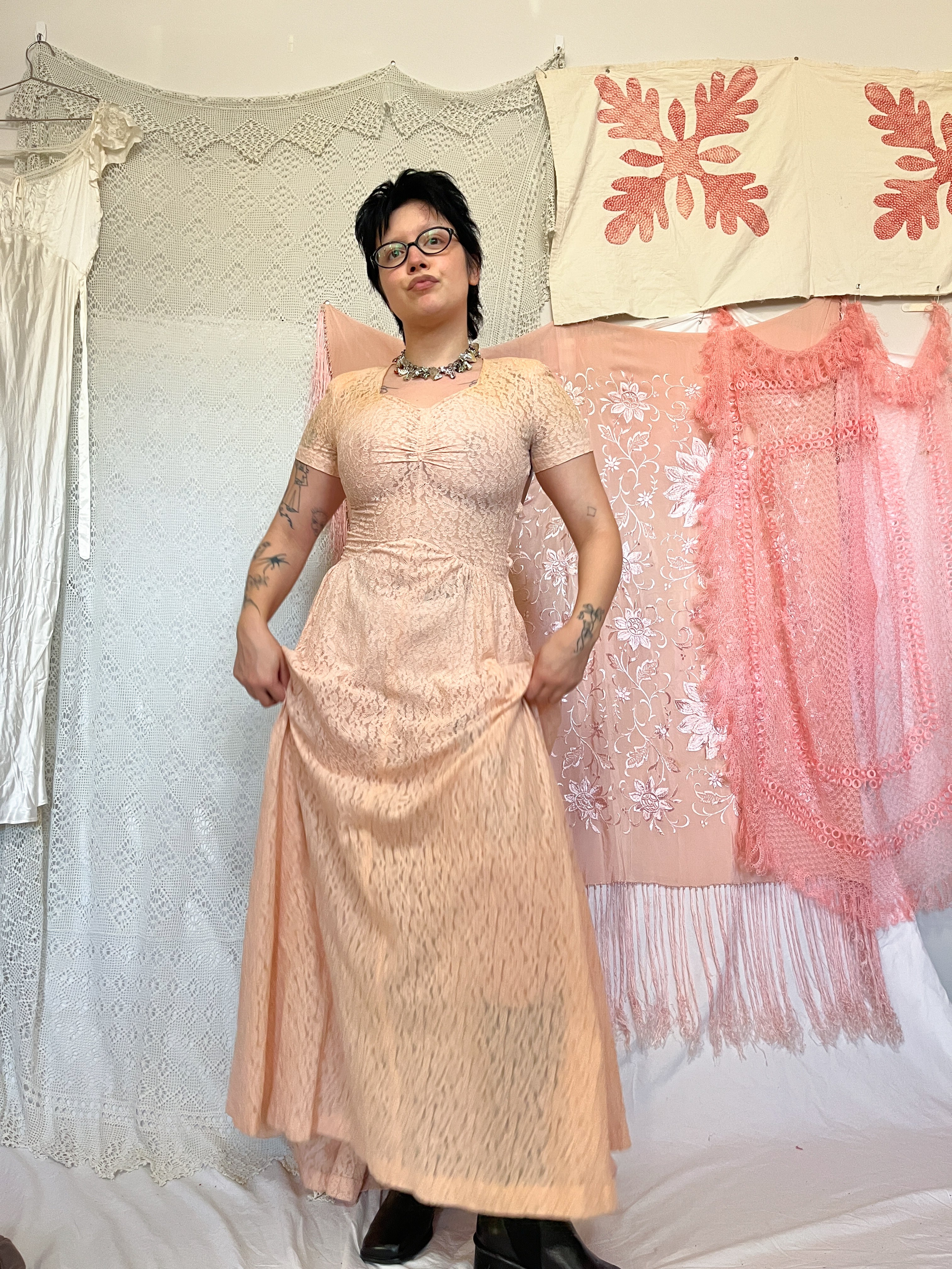 1940’s PINK LACE DRESS