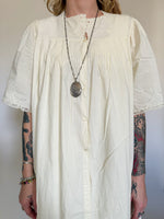 Load image into Gallery viewer, VICTORIAN 3-PIECE BOUDOIR SET
