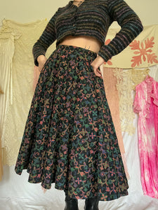 EMBROIDERED CIRCLE SKIRT